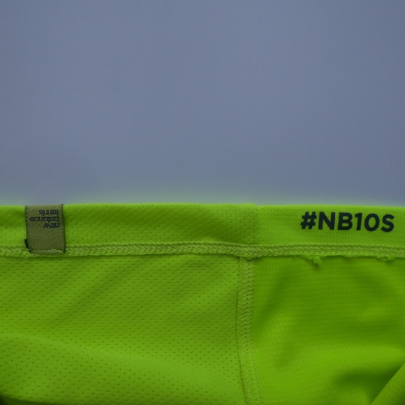New Balance Dry Fit - Neon - Large - Picture 6 of 7